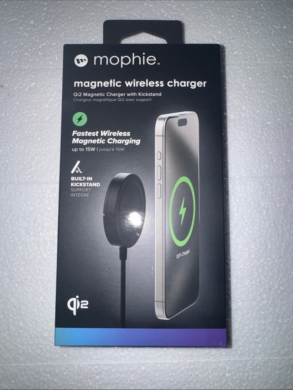 mophie Magnetic Wireless Charger Qi2 – Black with Green Accent